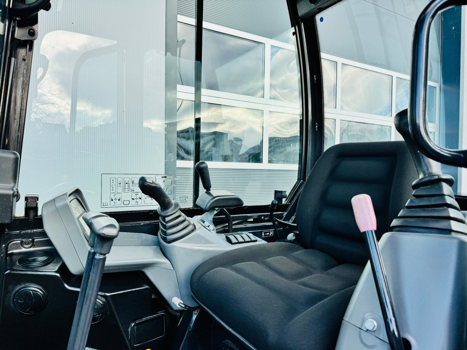 Minibagger типа Yanmar SV 16, Gebrauchtmaschine в Falkenstein (Фотография 5)