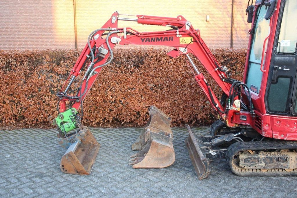 Minibagger du type Yanmar VIO23-6, Gebrauchtmaschine en Antwerpen (Photo 10)