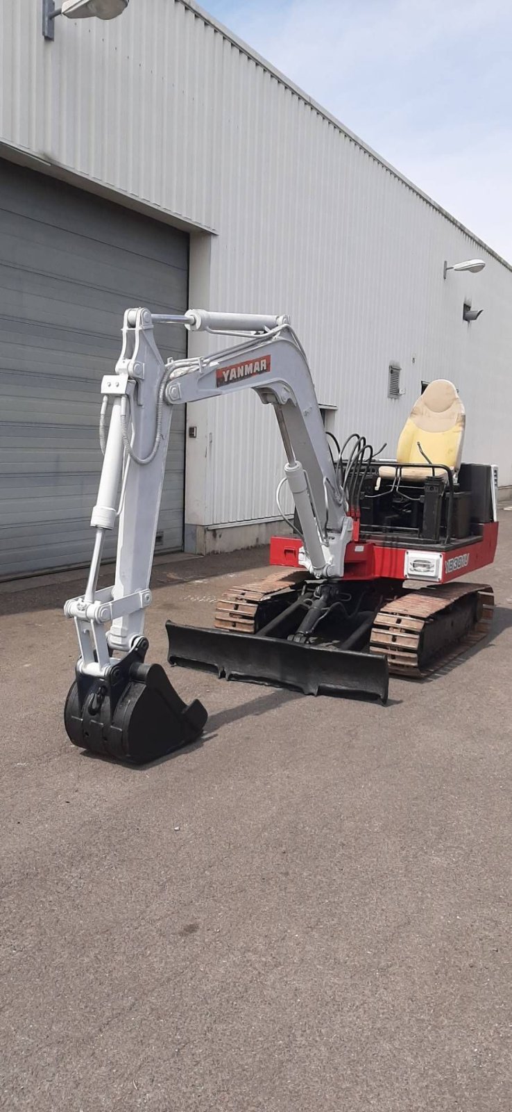Minibagger del tipo Yanmar YB301U, Gebrauchtmaschine en Antwerpen (Imagen 3)
