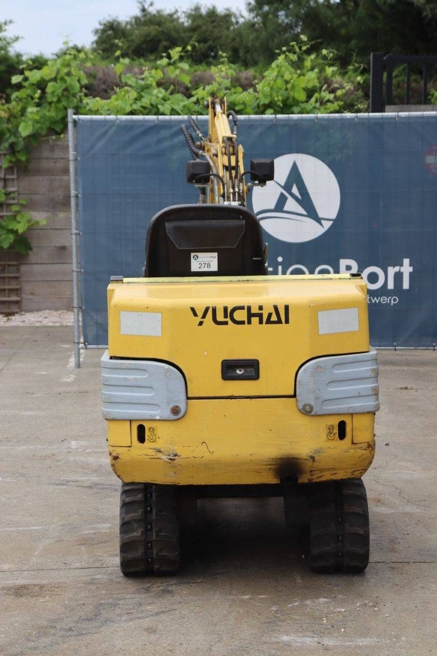 Minibagger du type Yuchai D8T, Gebrauchtmaschine en Antwerpen (Photo 5)