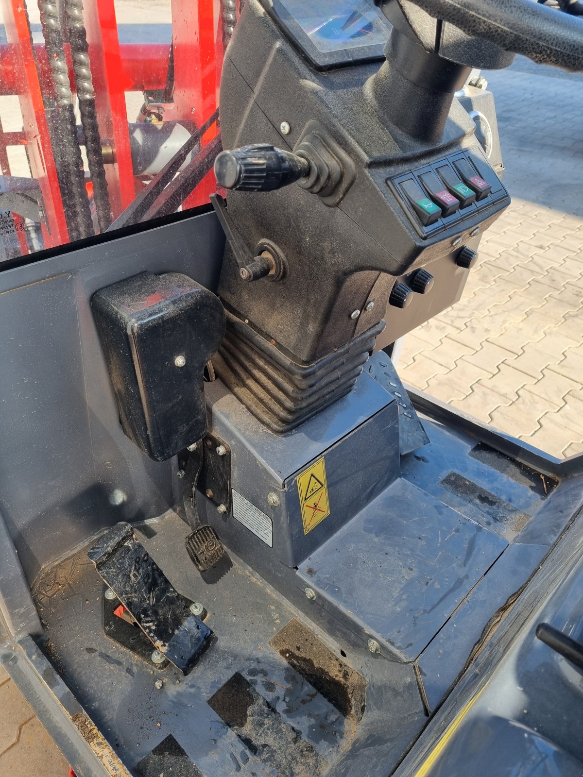 Minibaggerlader типа Reil & Eichinger Minilader Toyo 826 Mietparkmaschine Abverkauf Reil & Eichinger, Gebrauchtmaschine в Nittenau (Фотография 4)