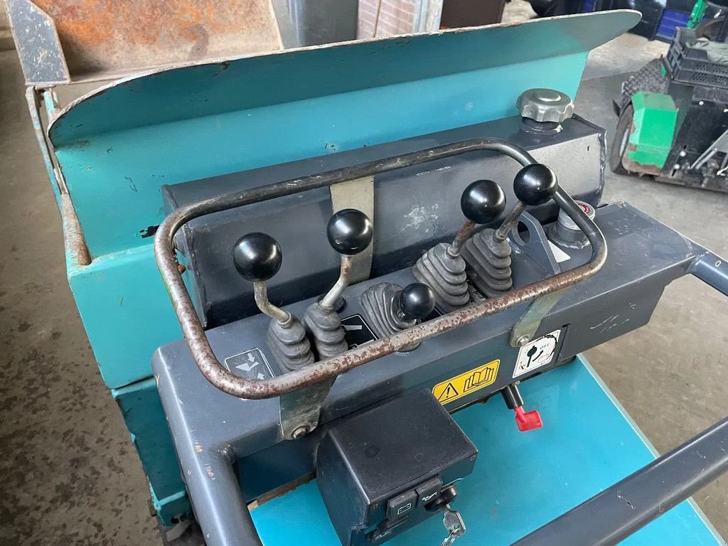 Minidumper typu Messersi Rupsdumper CH 2-R Kubota diesel met schep, Gebrauchtmaschine v Kwintsheul (Obrázok 9)