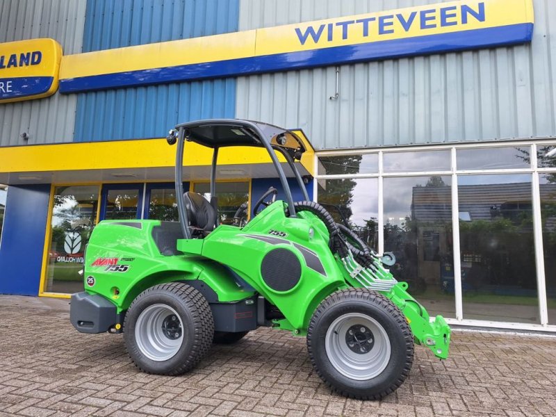 Mobilbagger of the type Avant 755i TDL, Neumaschine in WENUM WIESEL (Picture 1)