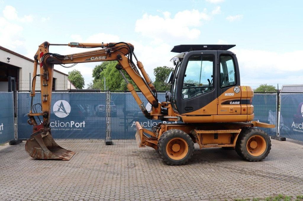 Mobilbagger typu Case WX95, Gebrauchtmaschine v Antwerpen (Obrázek 1)