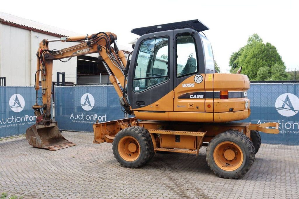 Mobilbagger typu Case WX95, Gebrauchtmaschine v Antwerpen (Obrázek 3)