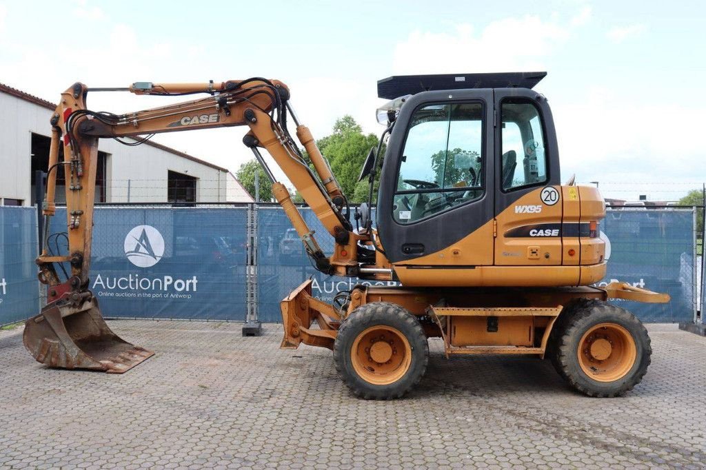 Mobilbagger typu Case WX95, Gebrauchtmaschine v Antwerpen (Obrázek 2)