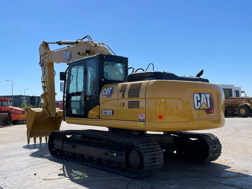 Mobilbagger Türe ait Caterpillar 323D3, Neumaschine içinde Velddriel (resim 3)