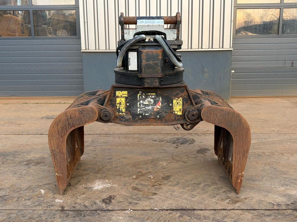 Mobilbagger of the type Caterpillar G310B-D, Gebrauchtmaschine in Velddriel (Picture 1)