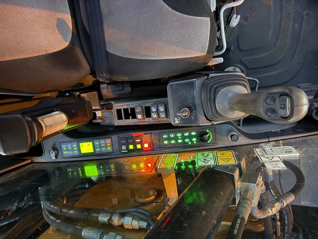 Mobilbagger van het type Caterpillar M313D, Gebrauchtmaschine in Doetinchem (Foto 9)