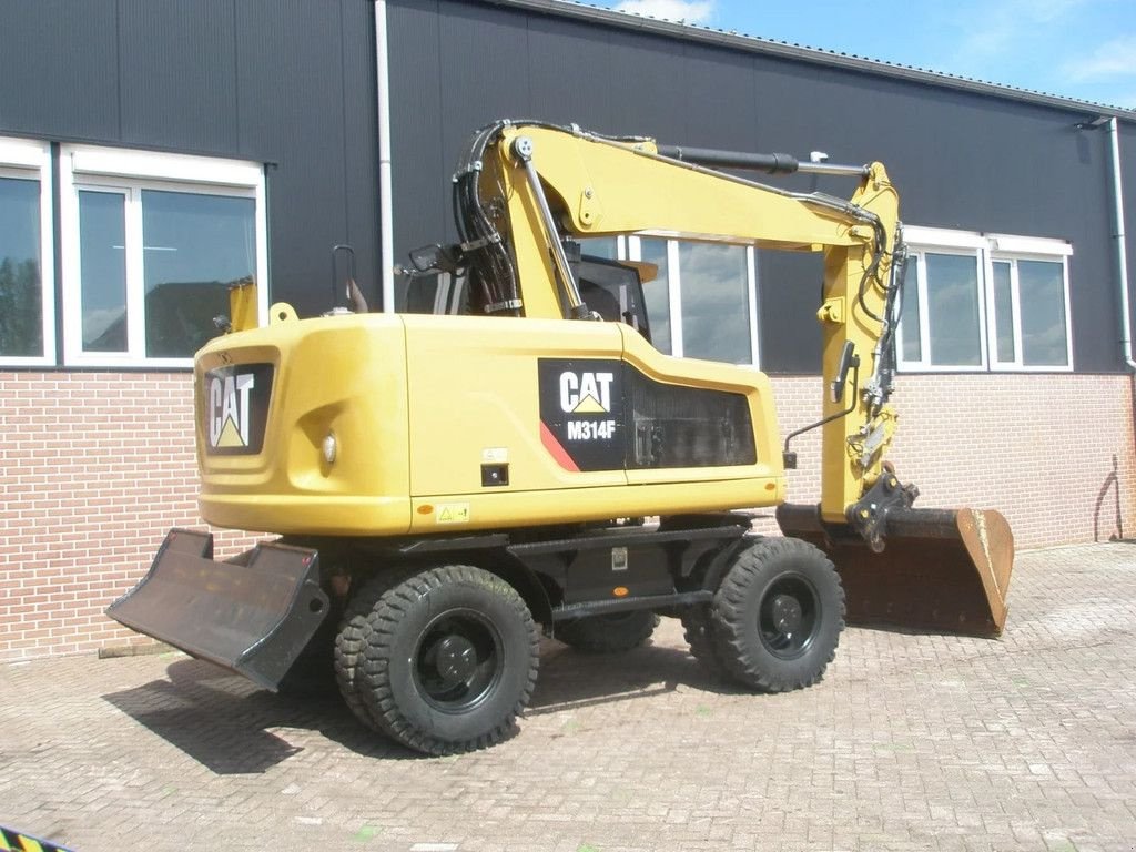 Mobilbagger of the type Caterpillar M314F, Gebrauchtmaschine in Barneveld (Picture 3)