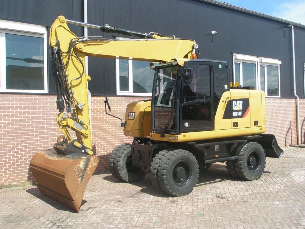 Mobilbagger of the type Caterpillar M314F, Gebrauchtmaschine in Barneveld (Picture 1)