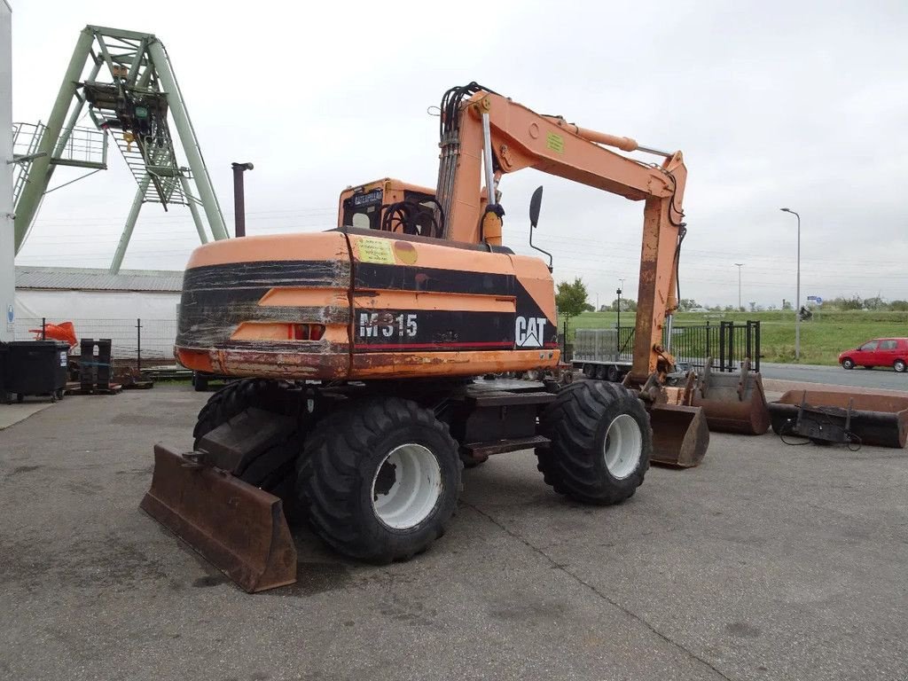 Mobilbagger des Typs Caterpillar M315, Gebrauchtmaschine in Zutphen (Bild 3)