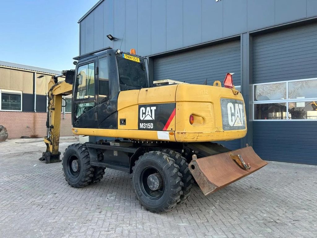 Mobilbagger of the type Caterpillar M315D, Gebrauchtmaschine in Barneveld (Picture 4)