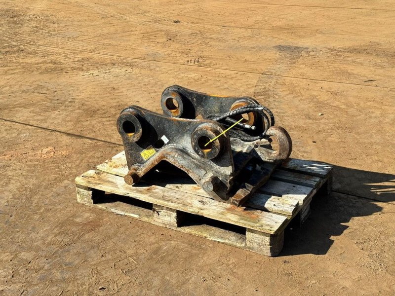 Mobilbagger typu Caterpillar Quick coupler CW 40 H4N, Gebrauchtmaschine v Velddriel (Obrázek 1)