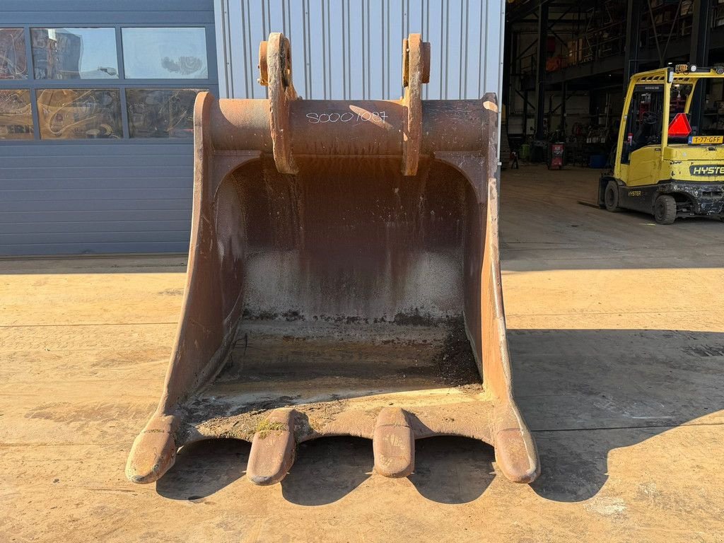 Mobilbagger del tipo Caterpillar teeth Bucket 385, Gebrauchtmaschine In Velddriel (Immagine 1)