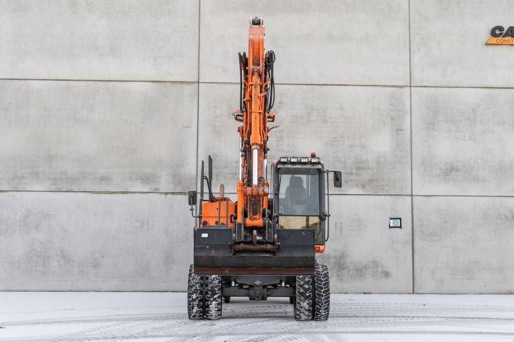 Mobilbagger des Typs Doosan DX 140 W-3, Gebrauchtmaschine in Moerbeke (Bild 2)