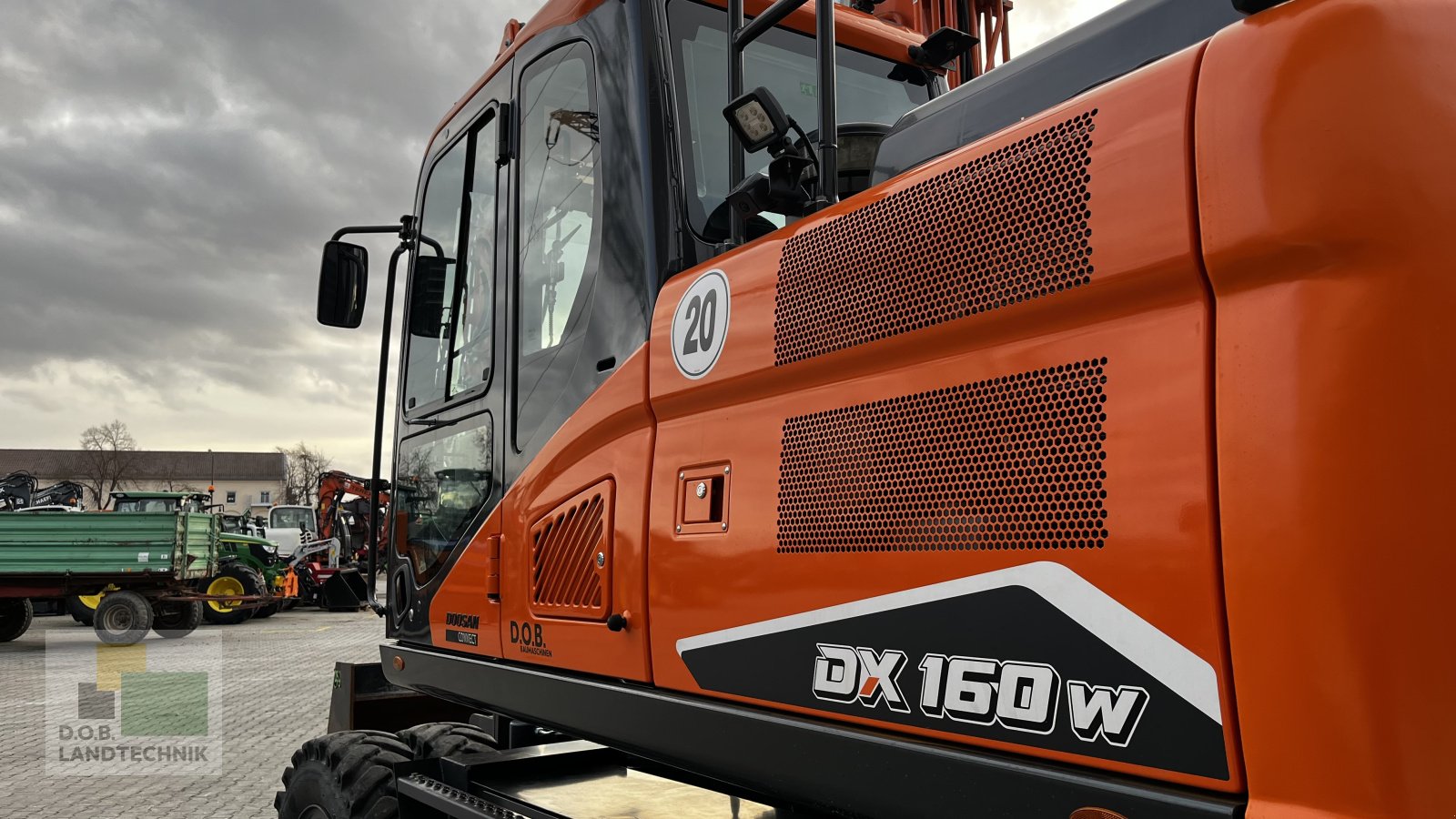 Mobilbagger del tipo Doosan DX 160W-7, Gebrauchtmaschine en Regensburg (Imagen 4)