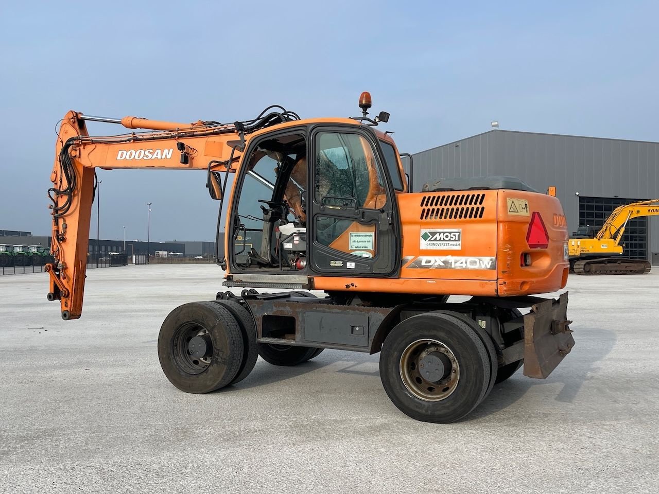Mobilbagger a típus Doosan DX140W, Gebrauchtmaschine ekkor: Holten (Kép 2)