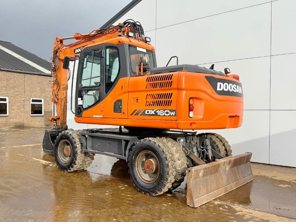 Mobilbagger tip Doosan DX160W-3 - Hammer Lines / Triple Boom, Gebrauchtmaschine in Veldhoven (Poză 3)