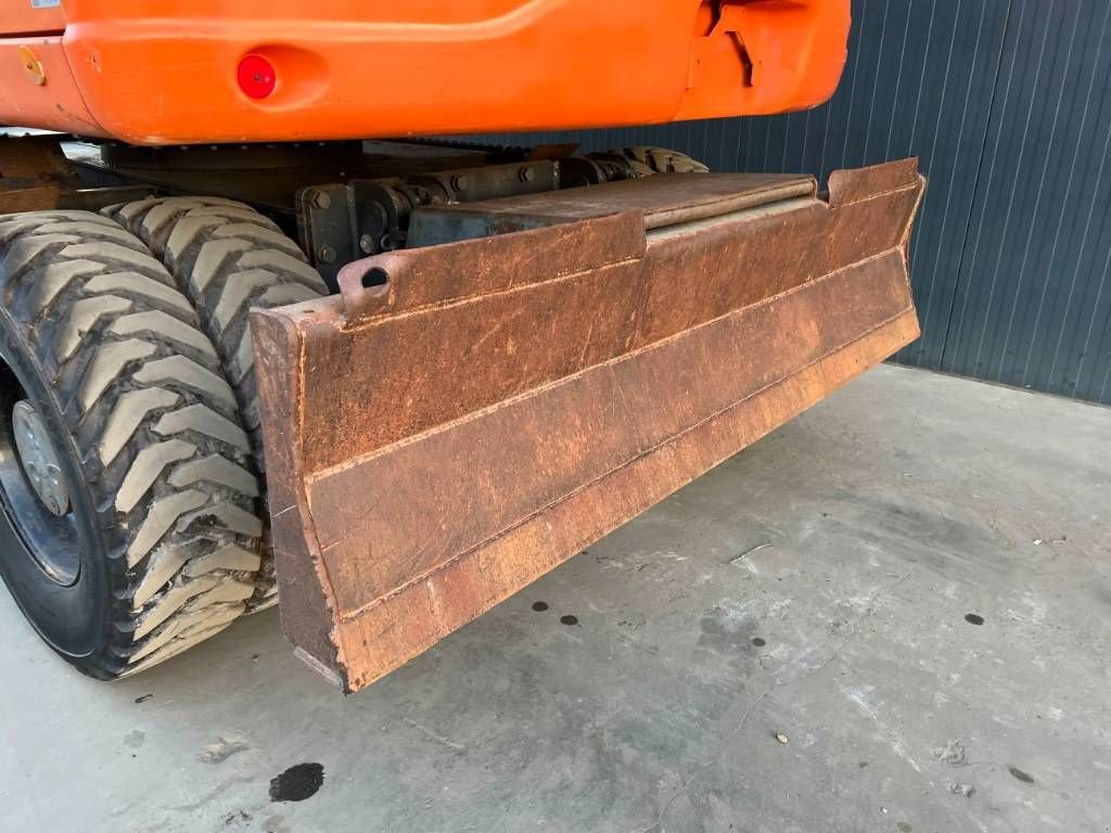 Mobilbagger des Typs Doosan DX170W, Gebrauchtmaschine in Venlo (Bild 11)