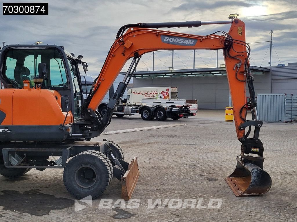 Mobilbagger typu Doosan DX57 W-5 A/C - 3 Buckets, Gebrauchtmaschine v Veghel (Obrázek 11)