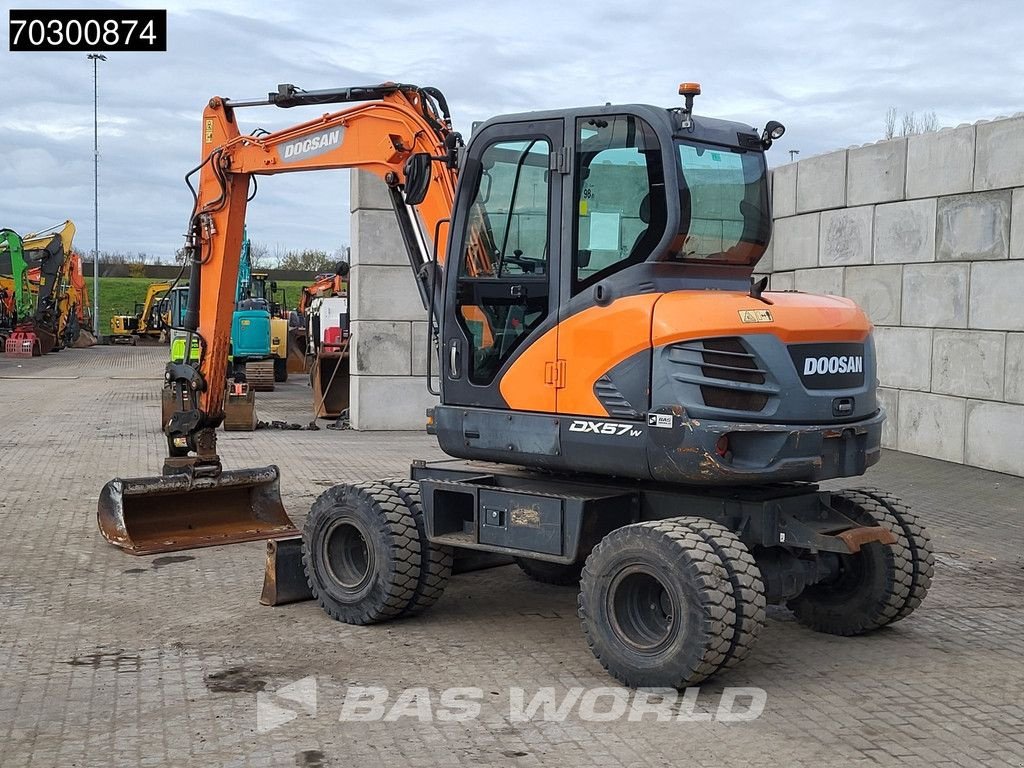 Mobilbagger typu Doosan DX57 W-5 A/C - 3 Buckets, Gebrauchtmaschine v Veghel (Obrázek 5)