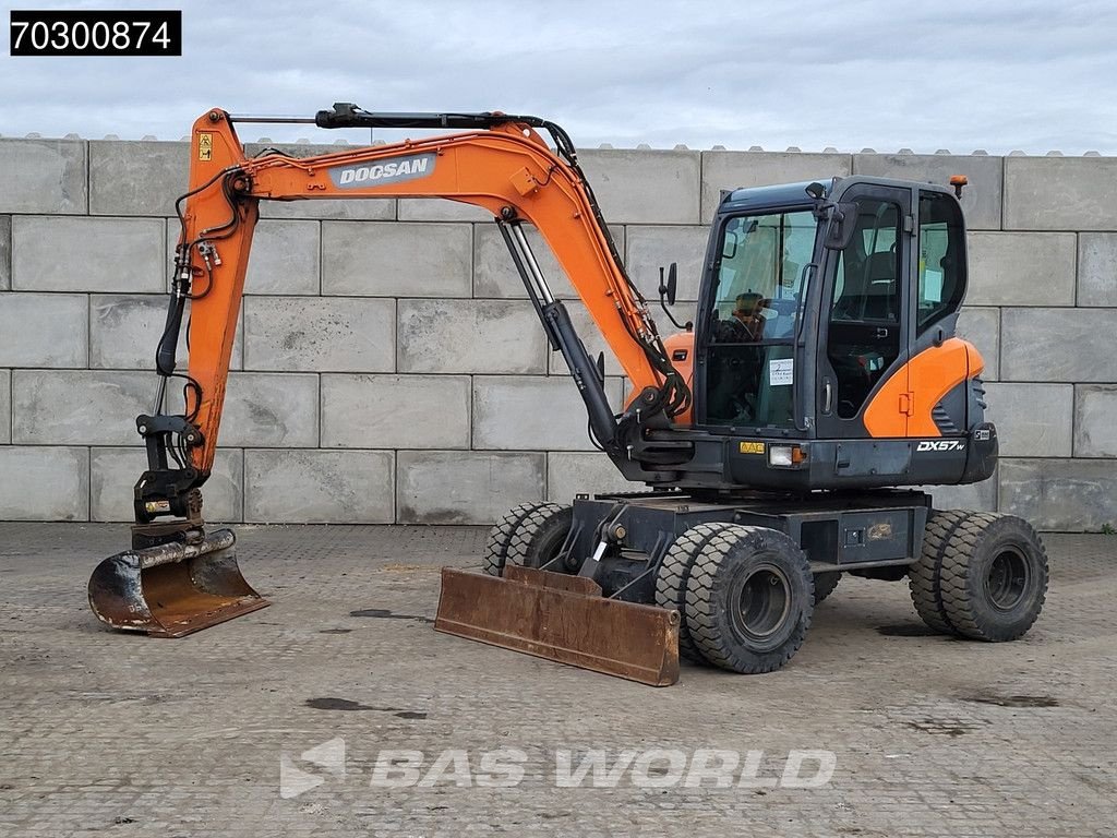 Mobilbagger typu Doosan DX57 W-5 A/C - 3 Buckets, Gebrauchtmaschine v Veghel (Obrázek 3)