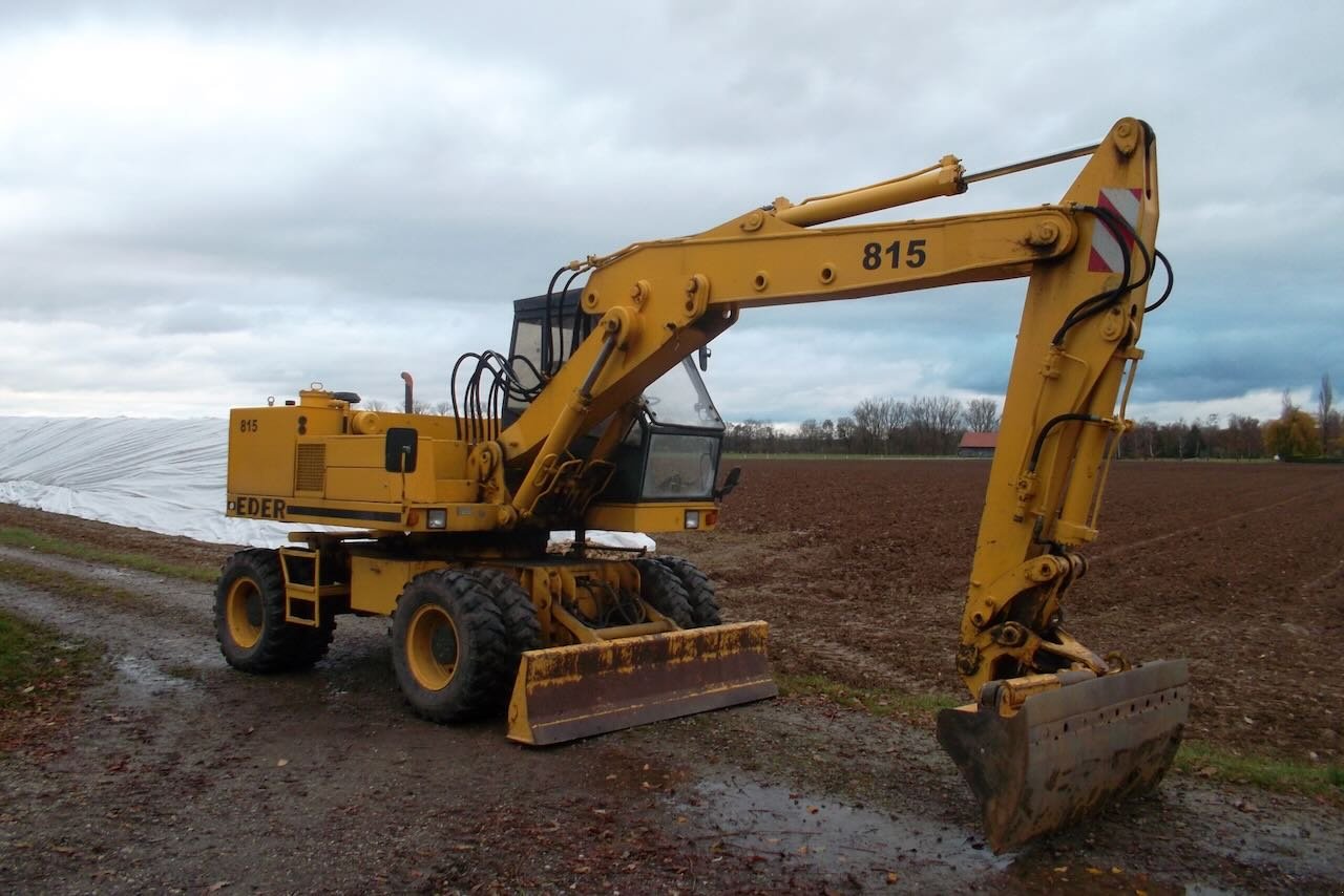 Mobilbagger des Typs Eder 815, Gebrauchtmaschine in Salching (Bild 6)