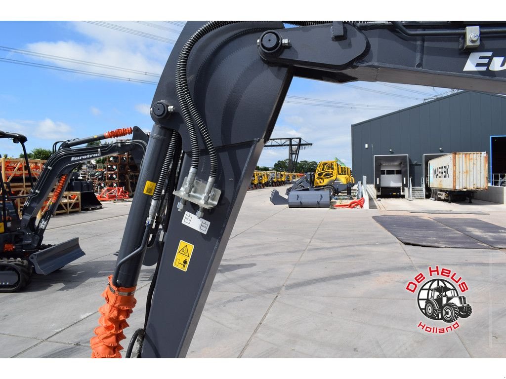 Mobilbagger typu Eurotrac HE26SR, Neumaschine v MIJNSHEERENLAND (Obrázek 5)