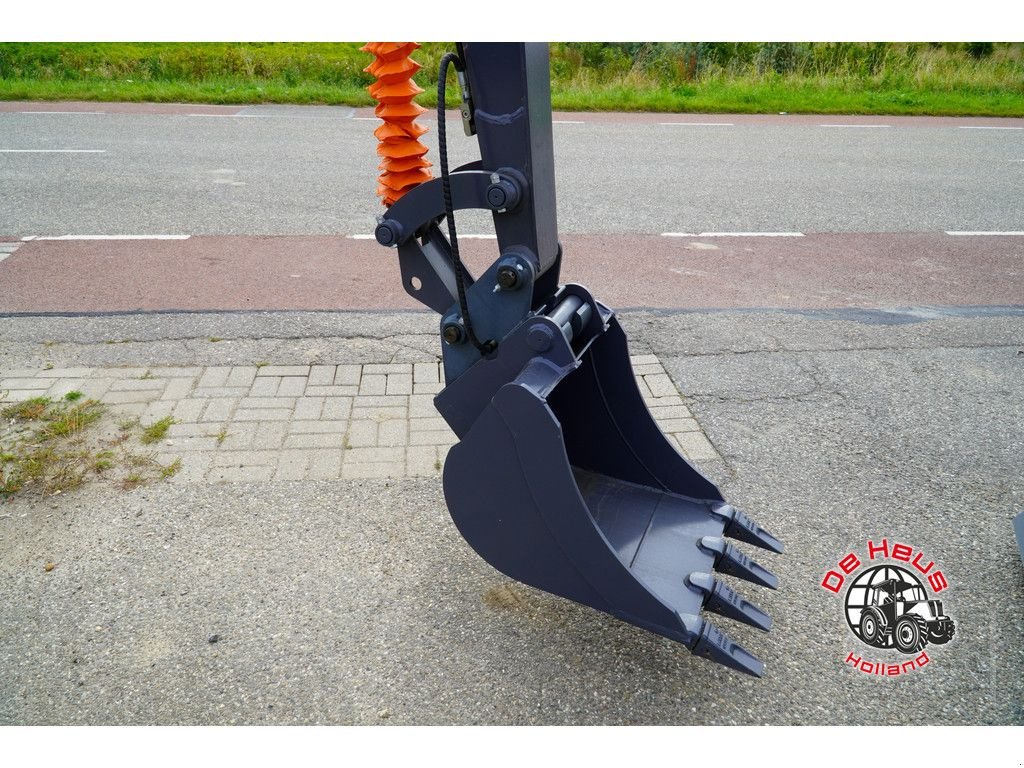 Mobilbagger des Typs Eurotrac HE36SR, Neumaschine in MIJNSHEERENLAND (Bild 8)