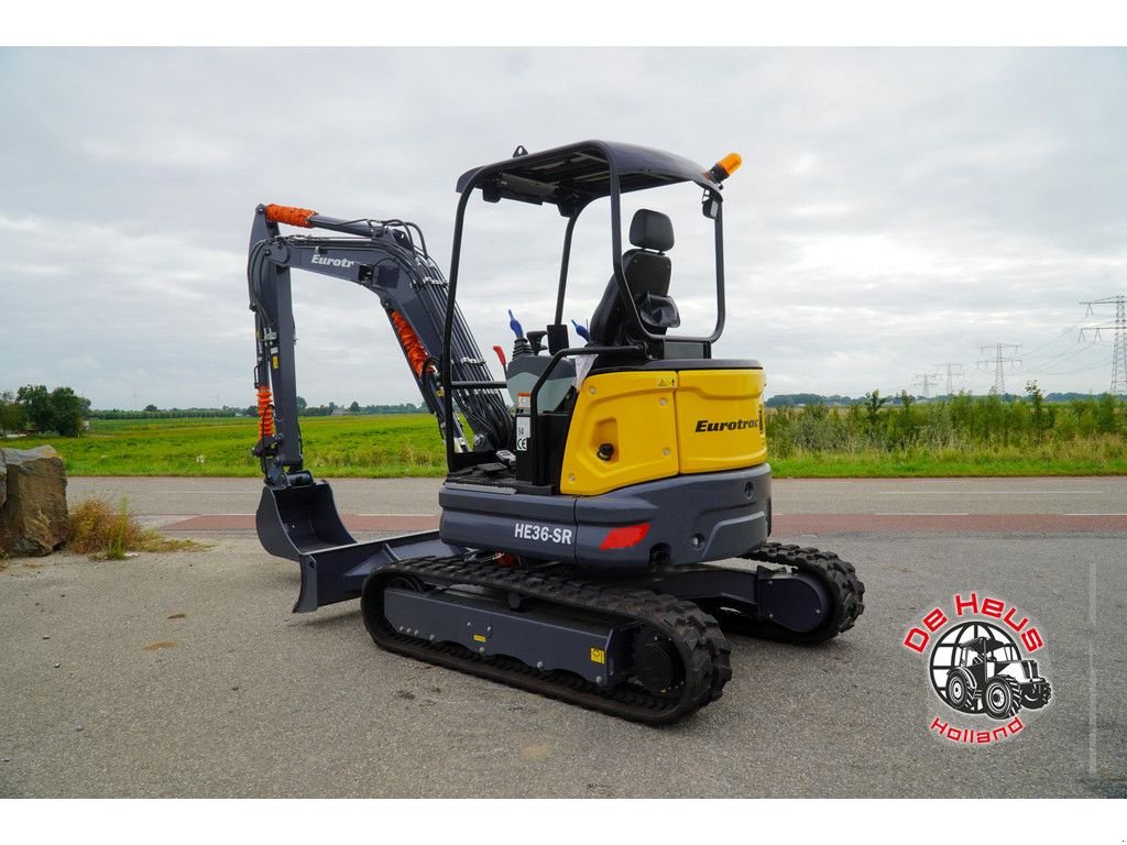 Mobilbagger des Typs Eurotrac HE36SR, Neumaschine in MIJNSHEERENLAND (Bild 5)