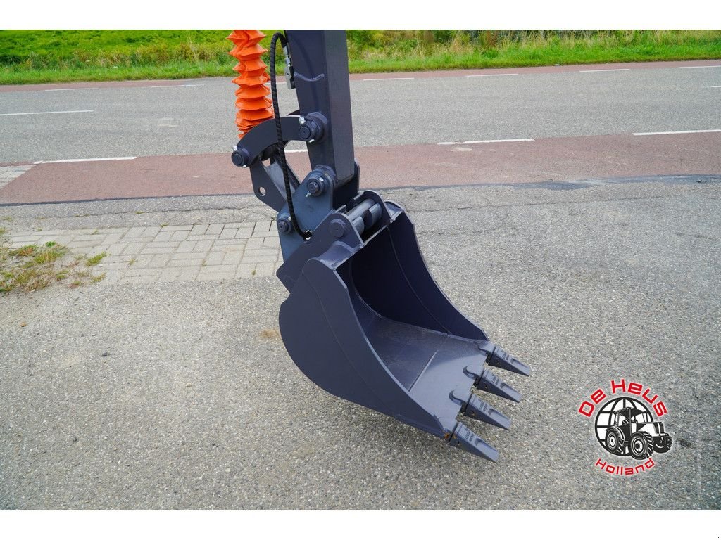 Mobilbagger des Typs Eurotrac HE36SR, Neumaschine in MIJNSHEERENLAND (Bild 10)