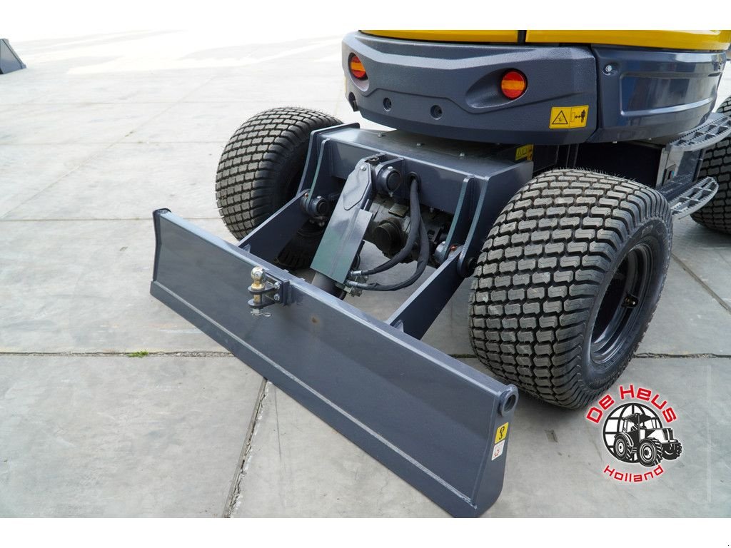 Mobilbagger des Typs Eurotrac WE35-L, Neumaschine in MIJNSHEERENLAND (Bild 9)