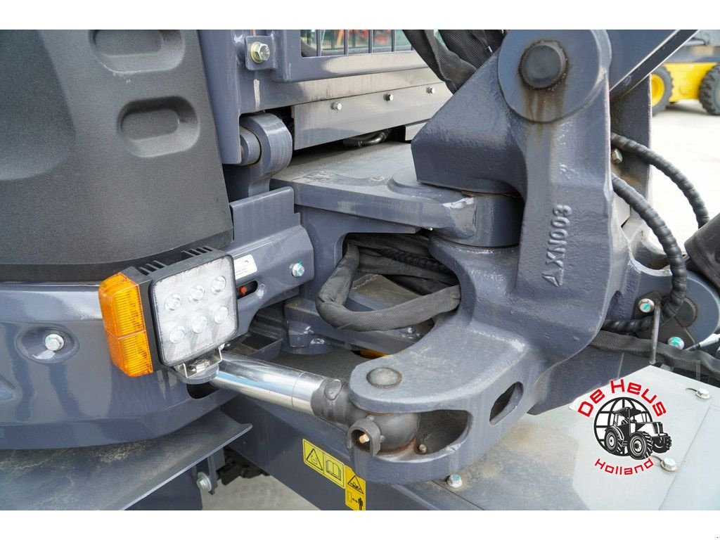 Mobilbagger des Typs Eurotrac WE35-L, Neumaschine in MIJNSHEERENLAND (Bild 8)