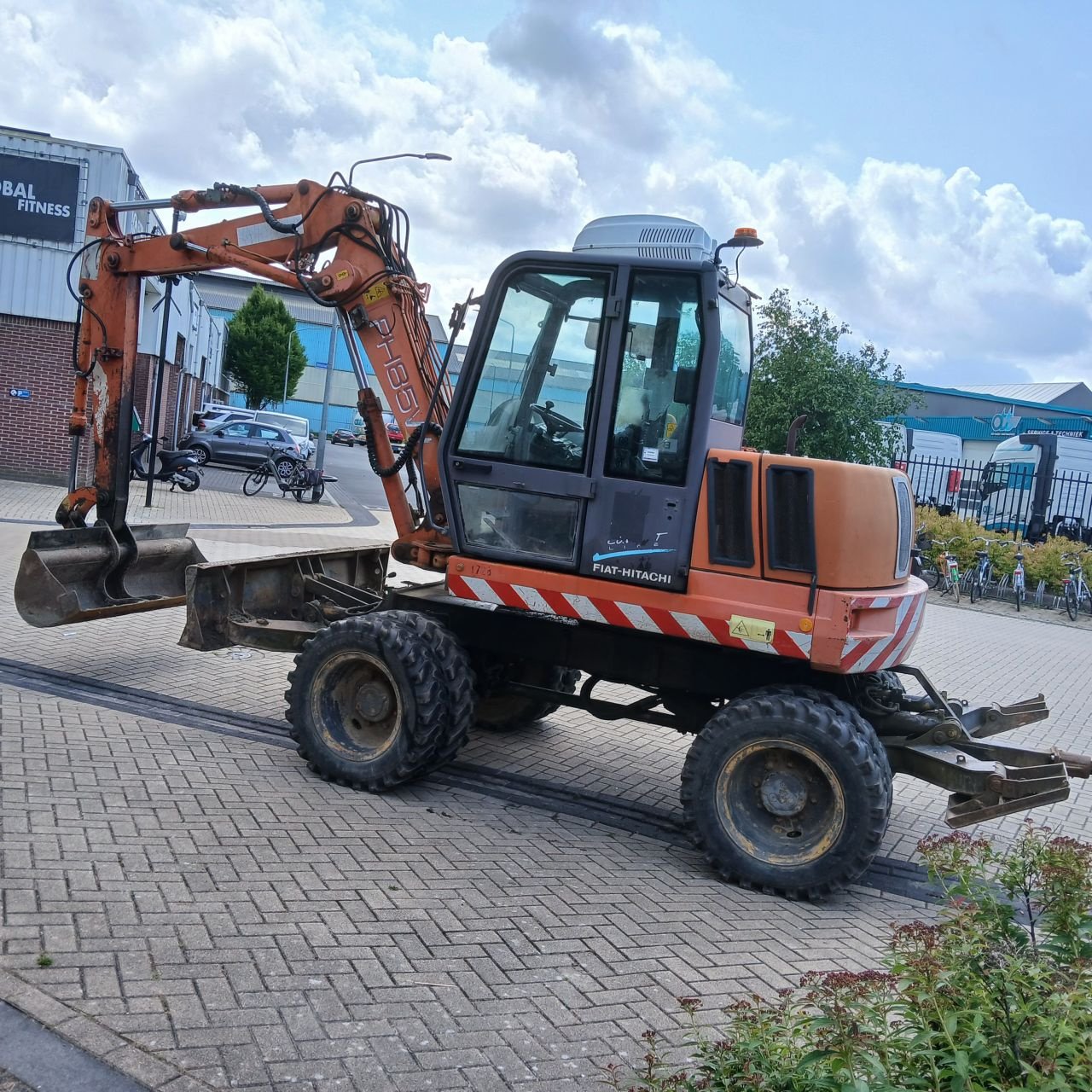 Mobilbagger vrste Hitachi FH85W., Gebrauchtmaschine v Alblasserdam (Slika 2)