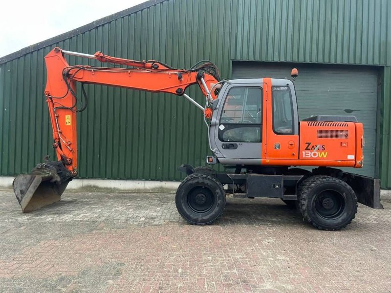 Mobilbagger of the type Hitachi ZX 130 W mobiele kraan, Gebrauchtmaschine in Udenhout (Picture 1)