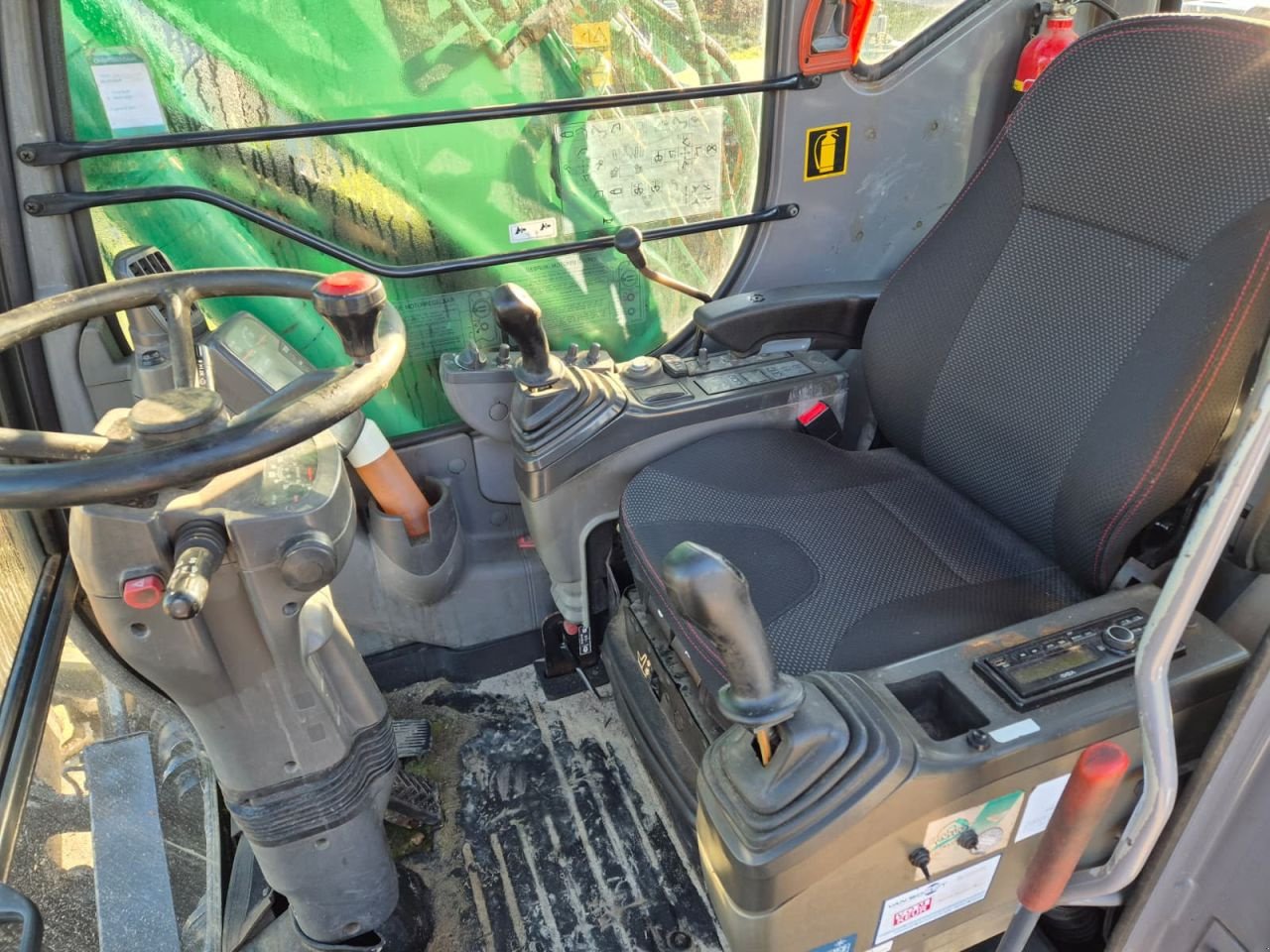 Mobilbagger des Typs Hitachi ZX 130 W, Gebrauchtmaschine in Fleringen (Bild 5)