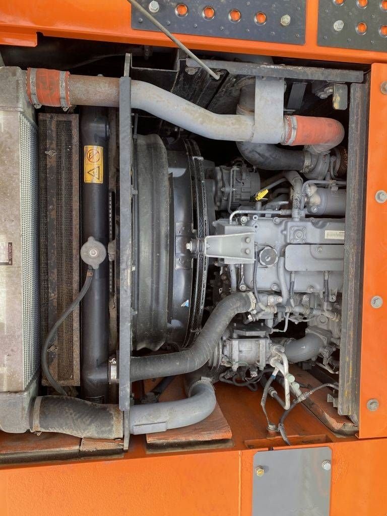 Mobilbagger a típus Hitachi ZX 140 W-3, Gebrauchtmaschine ekkor: Roosendaal (Kép 11)