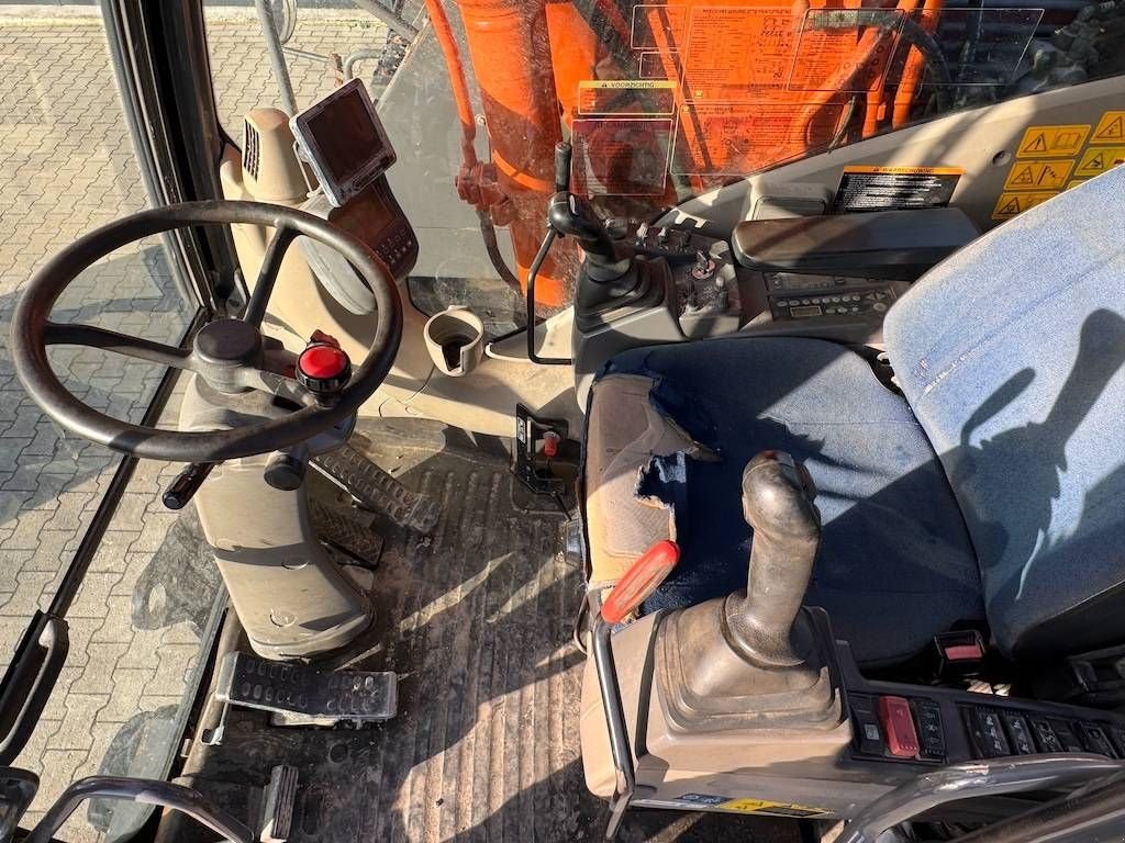 Mobilbagger typu Hitachi ZX 140 W-3, Gebrauchtmaschine v Oud Gastel (Obrázek 8)