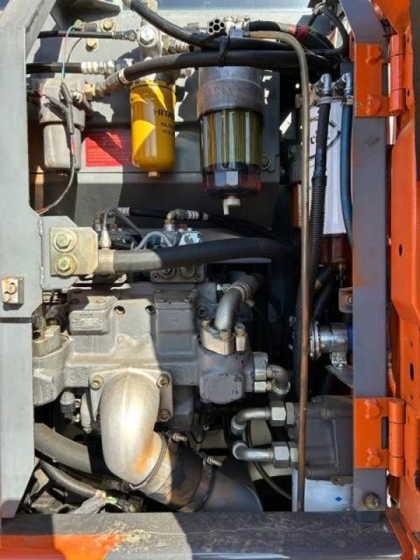 Mobilbagger от тип Hitachi ZX 145 W-3, Gebrauchtmaschine в Roosendaal (Снимка 11)
