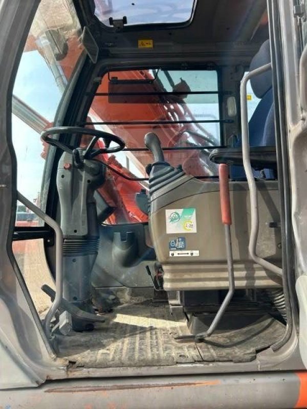 Mobilbagger des Typs Hitachi ZX 160 W, Gebrauchtmaschine in Roosendaal (Bild 10)