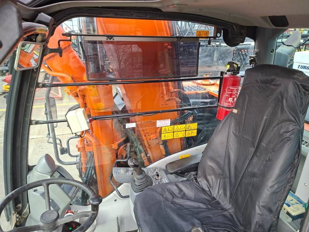 Mobilbagger vrste Hitachi ZX 170 W-5 B, Gebrauchtmaschine v Stabroek (Slika 9)