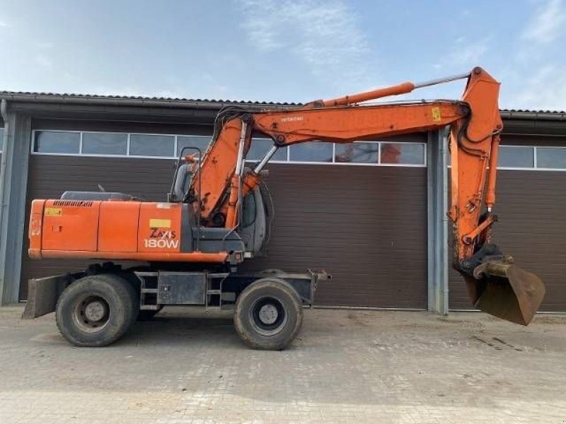 Mobilbagger des Typs Hitachi ZX 180 W, Gebrauchtmaschine in Roosendaal (Bild 7)