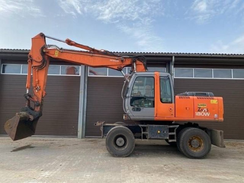 Mobilbagger des Typs Hitachi ZX 180 W, Gebrauchtmaschine in Roosendaal (Bild 3)