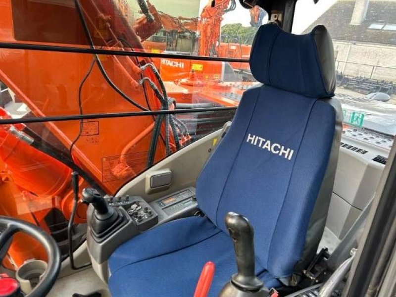 Mobilbagger des Typs Hitachi ZX 190 W-3, Gebrauchtmaschine in Roosendaal (Bild 8)