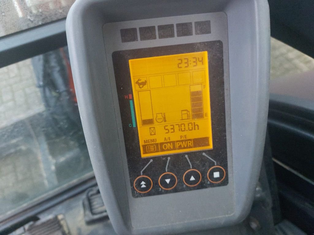 Mobilbagger des Typs Hitachi ZX 33U, Gebrauchtmaschine in Wierden (Bild 5)