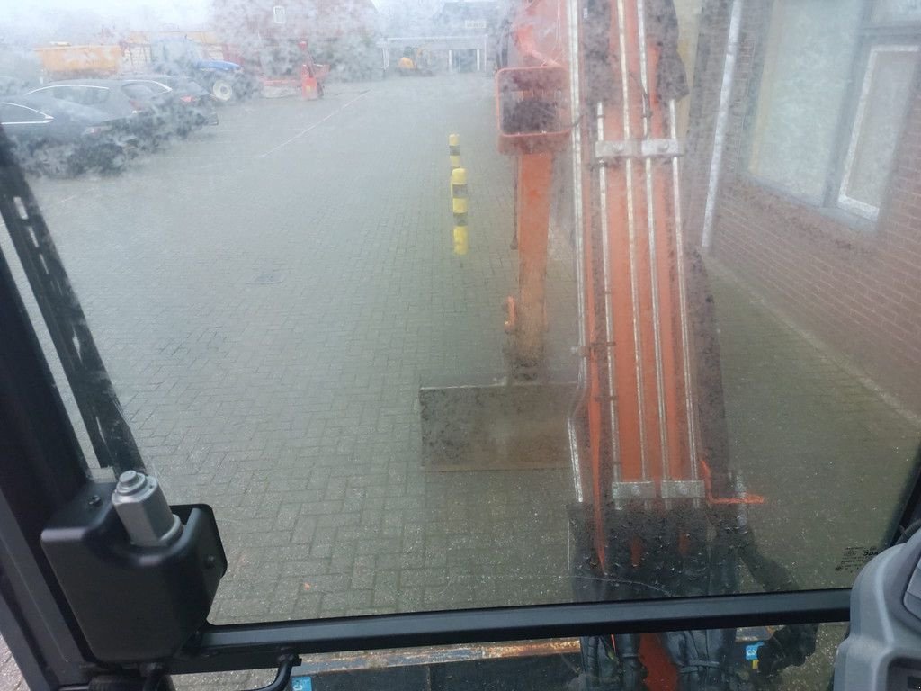 Mobilbagger des Typs Hitachi ZX 33U, Gebrauchtmaschine in Wierden (Bild 2)