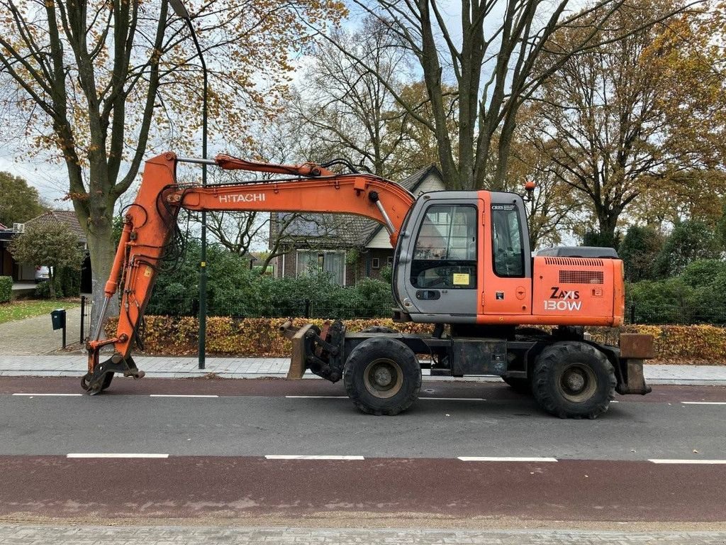 Mobilbagger typu Hitachi ZX130W, Gebrauchtmaschine v Antwerpen (Obrázek 2)