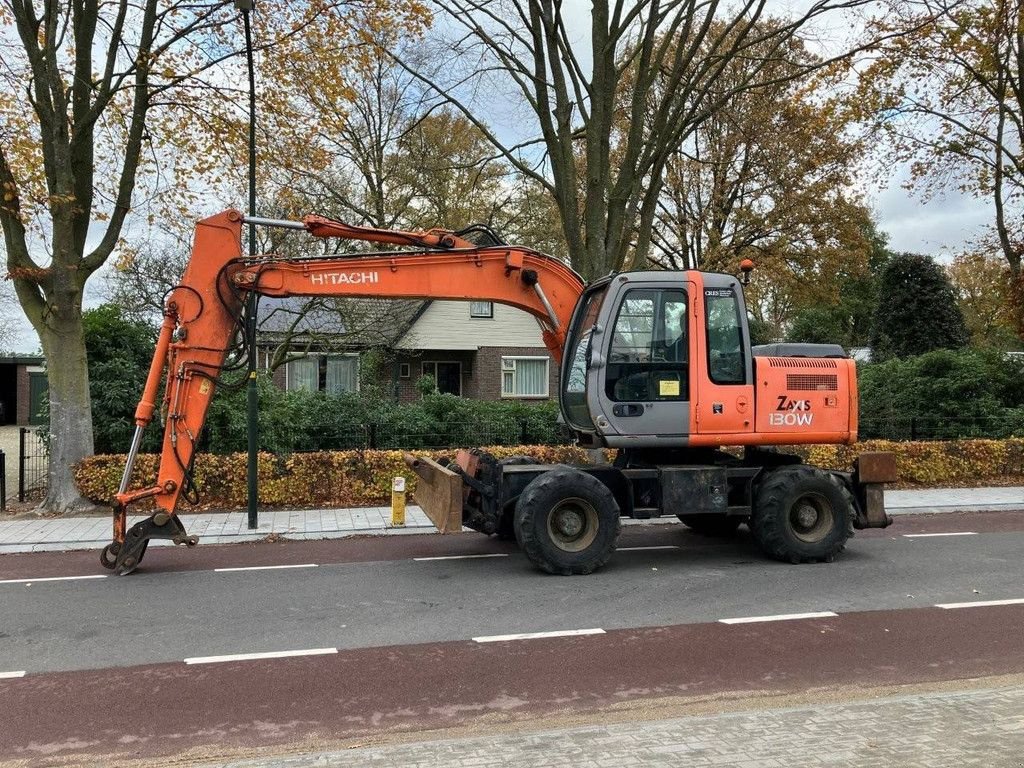 Mobilbagger tip Hitachi ZX130W, Gebrauchtmaschine in Antwerpen (Poză 1)