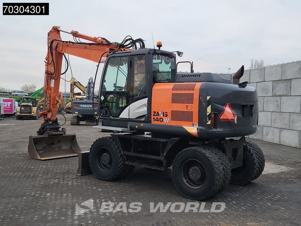 Mobilbagger des Typs Hitachi ZX140W -5, Gebrauchtmaschine in Veghel (Bild 2)